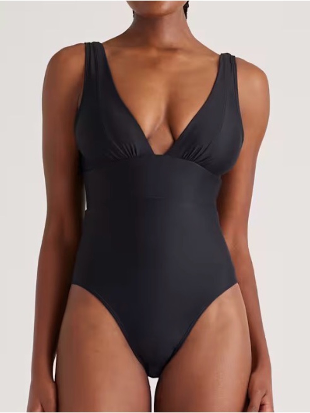 Quince Italian Plunge One-Piece Swimsuit in black. Size large.🌴NEW with tags 🌴